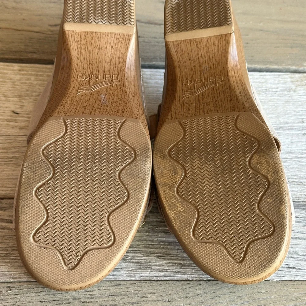 Dansko Sand Dollar Sophie Sandals Mules Comfort Platform Sz 37 - Picture 5 of 9